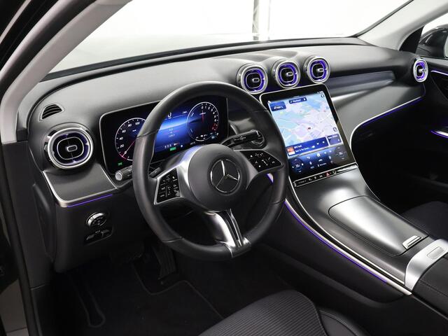 Mercedes-Benz GLC-KLASSE 300e 4MATIC Luxury Line | Trekhaak | Memory | Stoelverwarming | Sfeerverlichting |