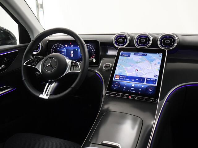 Mercedes-Benz GLC-KLASSE 300e 4MATIC Luxury Line | Trekhaak | Memory | Stoelverwarming | Sfeerverlichting |