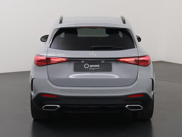 Mercedes-Benz GLC-KLASSE 300e 4MATIC AMG Night | Burmester | Trekhaak | Memory | 360 camera | Winter pakket | Head-up display