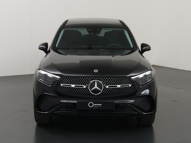 Mercedes-Benz GLC-KLASSE 300e 4MATIC AMG Line | Panoramadak | Trekhaak | Premium pakket | Rij assistentiepakket | Digital light | Apple carplay/Android auto |