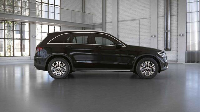 Mercedes-Benz GLC-KLASSE 200 4MATIC Premium | Treeplanken | Stoelverwarming | Widescreen | Multibeam |