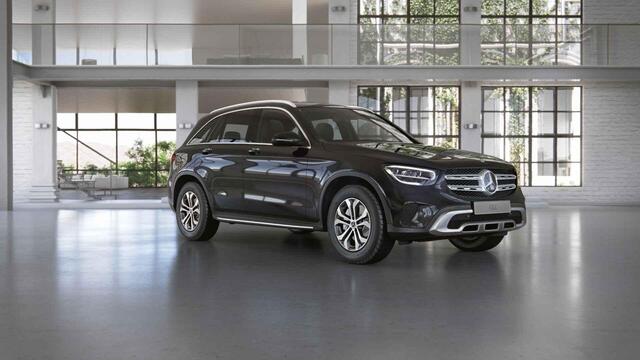 Mercedes-Benz GLC-KLASSE 200 4MATIC Premium | Treeplanken | Stoelverwarming | Widescreen | Multibeam |