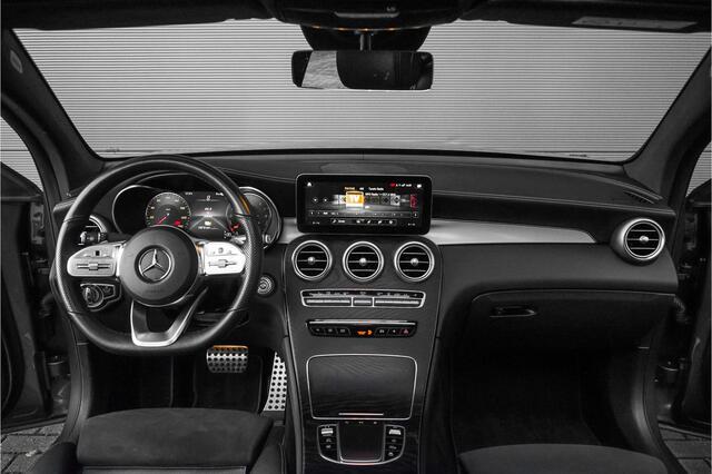 Mercedes-Benz GLC-KLASSE Coupé 300e 4M AMG Line Night Pano 360° Camera 19"