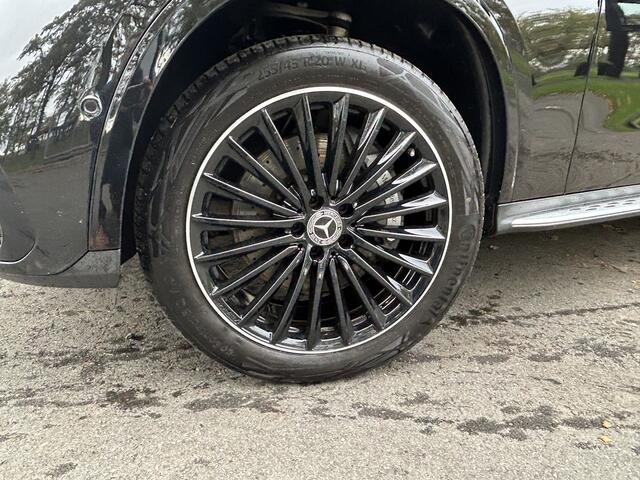 Mercedes-Benz GLC-KLASSE 300e AMG 4Matic // Burmester // Trekhaak // Panoramadak // Distronic // Rijassistentie pakket // Leder // Memory // 360 Camera // Alarm // Treeplanken