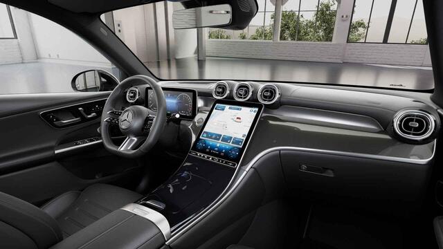 Mercedes-Benz GLC-KLASSE 300e 4MATIC Sport Edition | Night | Panoramadak | Trekhaak | Burmester | Rijassistentiepakket | Head-up display | Memory stoelen |