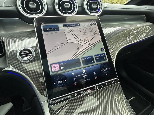 Mercedes-Benz GLC-KLASSE // 300e AMG 4Matic // Trekhaak // Distronic // Panoramadak // 360 Camera // Memory // Night Pakket // Digital Light