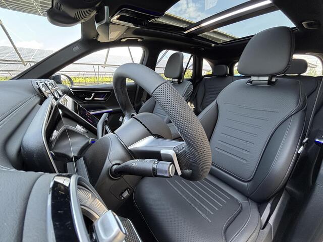 Mercedes-Benz GLC-KLASSE 300e 4MATIC Sport Edition | Night | Panoramadak | Sfeerverlichting | Digital light | 360 camera | Stoelverwarming |