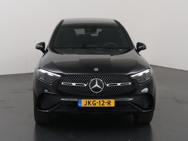 Mercedes-Benz GLC-KLASSE 300e 4MATIC AMG Line | Premium plus | Panoramadak | Trekhaak | Night pakket |