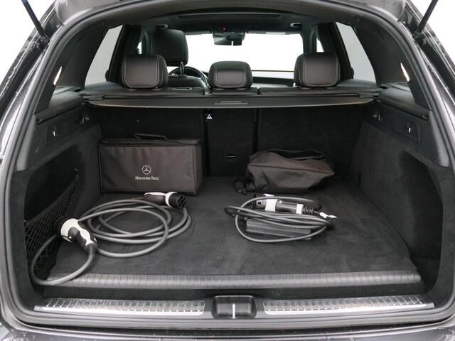 Mercedes-Benz GLC-KLASSE 300 e 4MATIC AMG Premium Plus Plug-In Hybride AMG Line | Panorama Schuif-Kanteldak | 20 Inch AMG Velgen | 360°-camera | Burmester® | Alarm. Inclusief 24 maanden MB Certified garantie voor Europa.