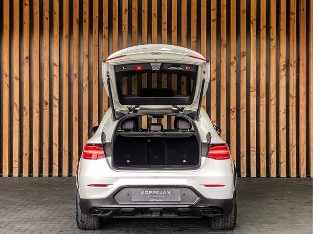 Mercedes-Benz GLC-KLASSE Coupé AMG 43 4MATIC 368PK Automaat | PANORAMADAK | BURMESTER | MEMORY | TREKHAAK | SFEERVERLICHTING | HEAD-UP |