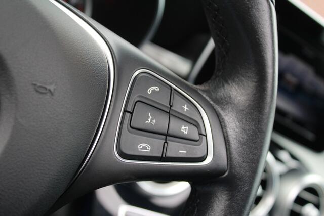 Mercedes-Benz GLC-KLASSE 250 4MATIC | Pano | Trekhaak |