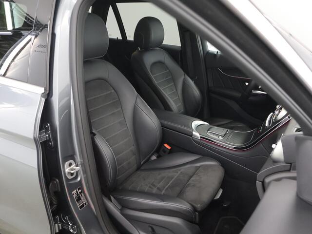 Mercedes-Benz GLC-KLASSE 300e 4MATIC Premium | AMG | Trekhaak | Widescreen | Stoelverwarming | Panoramadak |