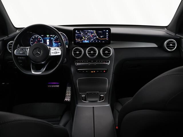 Mercedes-Benz GLC-KLASSE 300e 4MATIC Business Solution AMG | Panoramadak | Trekhaak | 360 camera | Night pakket |