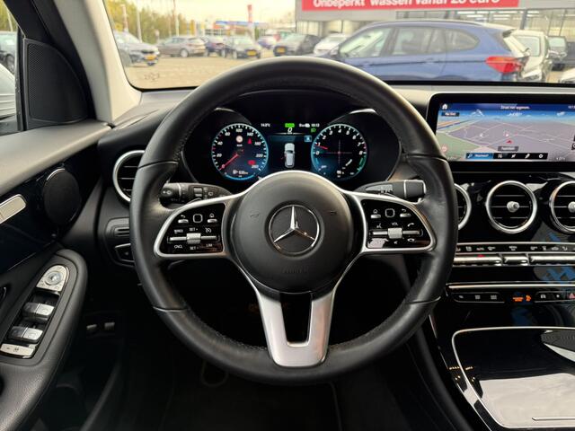 Mercedes-Benz GLC-KLASSE 300e 4MATIC Advantage Carplay Stoelverwarming Achteruitrijcamera LED 20 inch