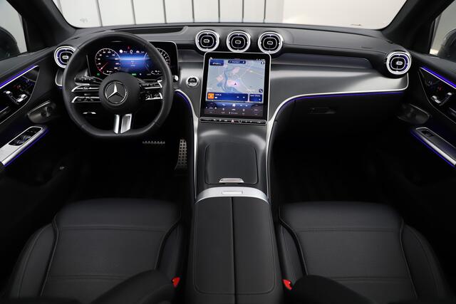 Mercedes-Benz GLC-KLASSE 300e AMG 4-Matic | 313PK | Massage | Head-up | Pano | Burmester | Sfeerverlichting | Stuurwielverw. | Distronic | Trekhaak | 2025.