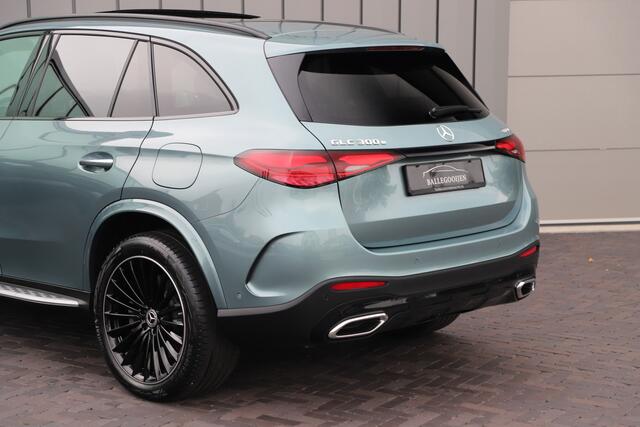 Mercedes-Benz GLC-KLASSE 300e AMG 4-Matic | 313PK | Massage | Head-up | Pano | Burmester | Sfeerverlichting | Stuurwielverw. | Distronic | Trekhaak | 2025.