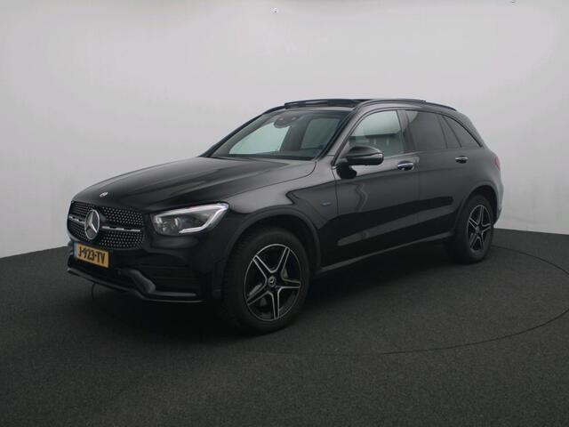 Mercedes-Benz GLC-KLASSE 300e 4MATIC AMG | Navi | Panorama | Trekhaak | Burmester |