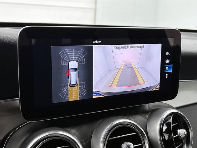 Mercedes-Benz GLC-KLASSE 300 e 4MATIC Business Solution AMG Trekhaak | AMG Line | Ledkoplampen | Easy-Pack Achterklep | Achteruitrijcamera | Keyless-Go. Inclusief 24 maanden Mercedes-Benz Certified garantie voor Europa.
