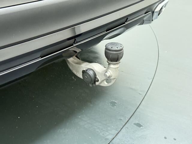 Mercedes-Benz GLC-KLASSE 400e 4Matic AMG // Trekhaak // Luchtvering // Meesturende Achteras // Panoramadak // Nightpakket // 360 Camera // Digital Light