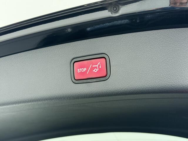 Mercedes-Benz GLC-KLASSE 400e 4Matic AMG // Trekhaak // Luchtvering // Meesturende Achteras // Panoramadak // Nightpakket // 360 Camera // Digital Light