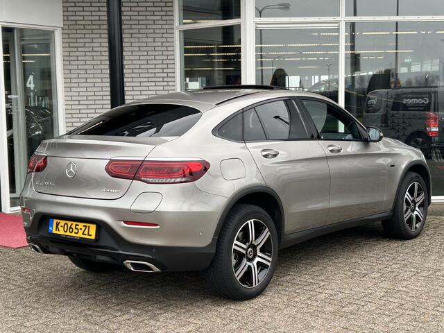 Mercedes-Benz GLC-KLASSE Coupé 300e 4MATIC Schuifdak | Trekhaak | Distronic+