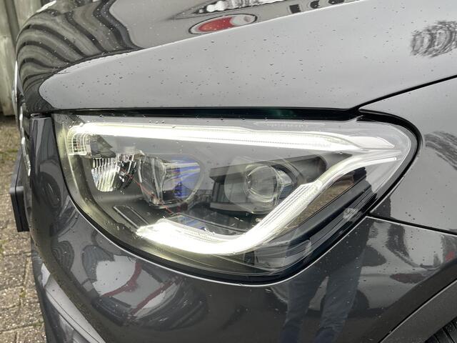 Mercedes-Benz GLC-KLASSE 300e 4MATIC AMG Line 20"/Luchtvering/Adaptieve cruise/Burmester/Matrix LED/Apple Carplay & Android Auto/Stoelverwarming/Elektrische klep