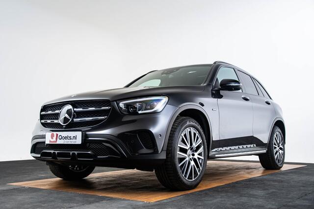 Mercedes-Benz GLC-KLASSE 300e 4MATIC Business Solution Panoramadak - Treeplanken - Head up - Burmester - Rijassistentiepakket plus - AIR BALANCE-pakket - Stoelverwarming voor - KEYLESS GO - Adaptieve grootlichtassistent plus -
