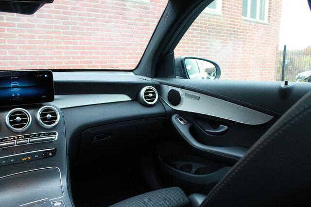 Mercedes-Benz GLC-KLASSE 300e 4MATIC Premium Plus | Pano | Trekhaak | Carplay |