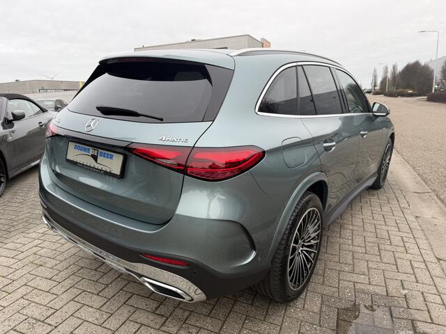 Mercedes-Benz GLC-KLASSE 300e 4MATIC AMG Pano-Dak | Trekhaak | Leer |