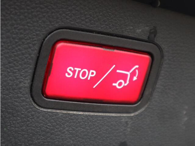 Mercedes-Benz GLC-KLASSE 300e 4MATIC Advantage | Panoramadak | LED | 360 camera | Automaat