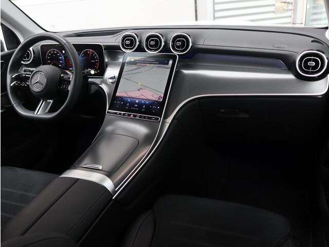 Mercedes-Benz GLC-KLASSE 300de 4MATIC AMG Line Panoramadak | Memory Seats | Burmester | Trekhaak | 360 camera | Multispaak | LED | Navigatie | Automaat