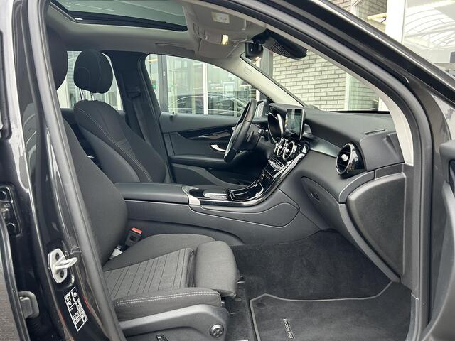 Mercedes-Benz GLC-KLASSE 300e 4MATIC Luxury Line | Stoelverwarming | Panoramadak | Cruise Control
