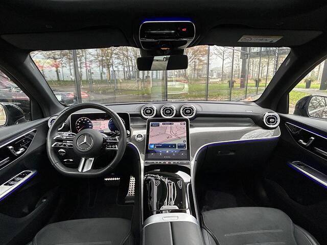 Mercedes-Benz GLC-KLASSE 300e AMG 4Matic Plugin Hybride 300e AMG 4Matic // Trekhaak // Panoramadak // 360 Camera // Memory // 9.817km // Nightpakket