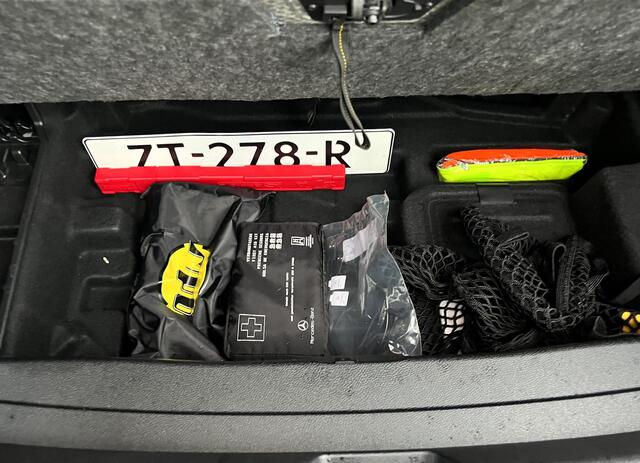 Mercedes-Benz GLC-KLASSE 300 4matic AMG Luchtvering, Distronic, Schuifdak