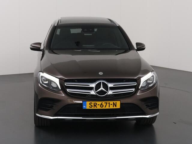 Mercedes-Benz GLC-KLASSE 250 4MATIC Premium | AMG | Panoramadak | Trekhaak | Getint glas | Stoelverwarming | Achteruitrijcamera |
