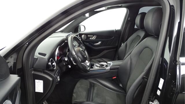 Mercedes-Benz GLC-KLASSE 250 AMG 4MATIC Premium NIGHT-BURMESTER-PANO-MEMORY-LED-DISTRONIC Trekhaak, Zeer compleet ! Burmester, privacyglas,camera, stoelverw, schuifdak / pano.