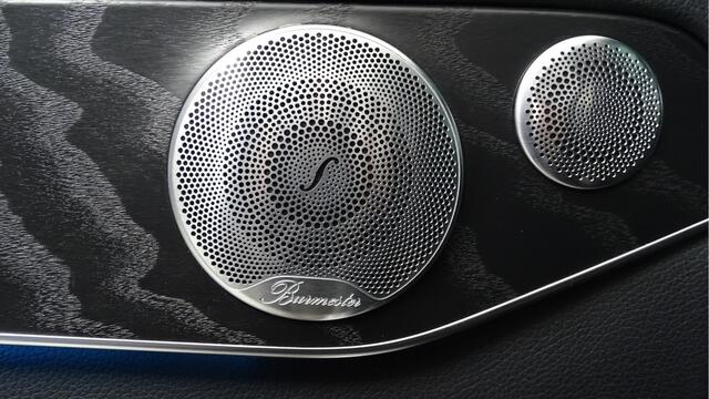 Mercedes-Benz GLC-KLASSE 250 AMG 4MATIC Premium NIGHT-BURMESTER-PANO-MEMORY-LED-DISTRONIC Trekhaak, Zeer compleet ! Burmester, privacyglas,camera, stoelverw, schuifdak / pano.