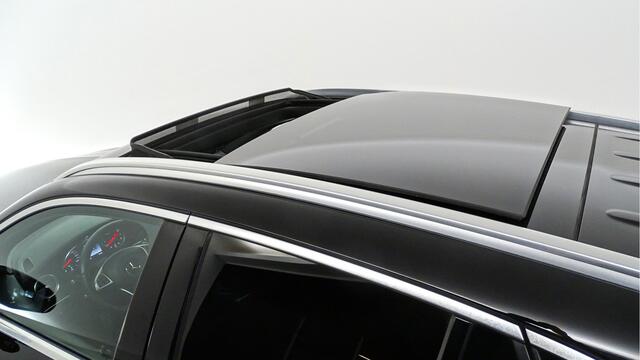 Mercedes-Benz GLC-KLASSE 250 AMG 4MATIC Premium NIGHT-BURMESTER-PANO-MEMORY-LED-DISTRONIC Trekhaak, Zeer compleet ! Burmester, privacyglas,camera, stoelverw, schuifdak / pano.