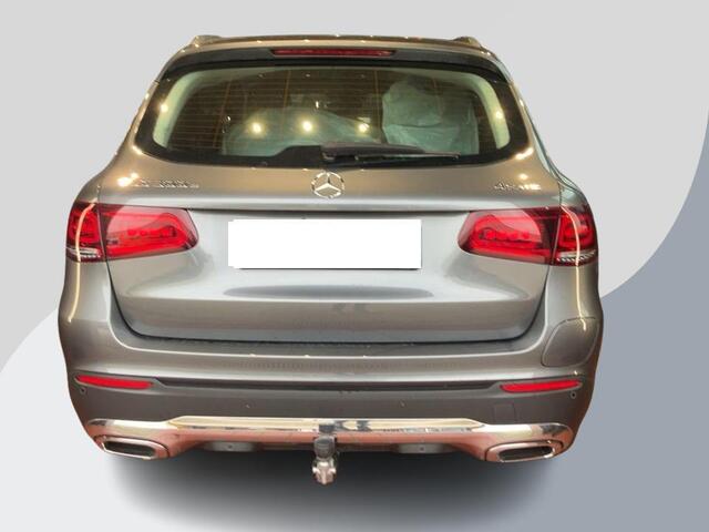 Mercedes-Benz GLC-KLASSE 300e 4MATIC 320pk PHEV | Trekhaak | 19 inch | Stoelverwarming | Adaptive cruise control | Achteruitrijcamera | Elektrisch verstelbare stoelen | Elektrsich verstelbare stoelen | 2 bandensets