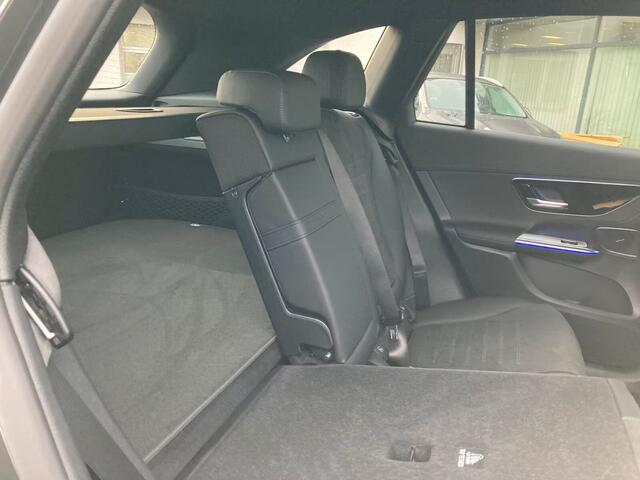 Mercedes-Benz GLC-KLASSE 300de 4MATIC AMG Line Plug-in Hybrid Distronic Night Pakket Trekhaak LED Stuurverwarming Stoelverwarming