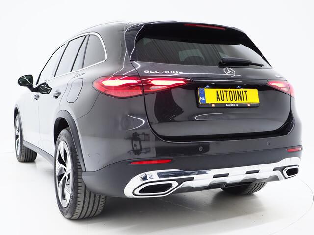 Mercedes-Benz GLC-KLASSE 300e 4MATIC Luxury Line | Panoramadak | Massage | Burmester | Trekhaak | 360 | Leder | Adaptive Cruise