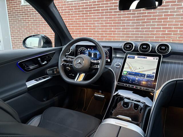 Mercedes-Benz GLC-KLASSE 300e 4MATIC AMG Line | Pano | Burmester | Trekhaak |