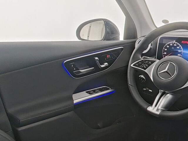 Mercedes-Benz GLC-KLASSE 300 e 4MATIC Plug-In Hybride Trekhaak | Ledkoplampen | Memory Voorstoelen | Achteruitrijcamera | Sfeerverlichting | Dodehoekassistent. Inclusief 24 maanden Mercedes-Benz Certified garantie voor Europa.