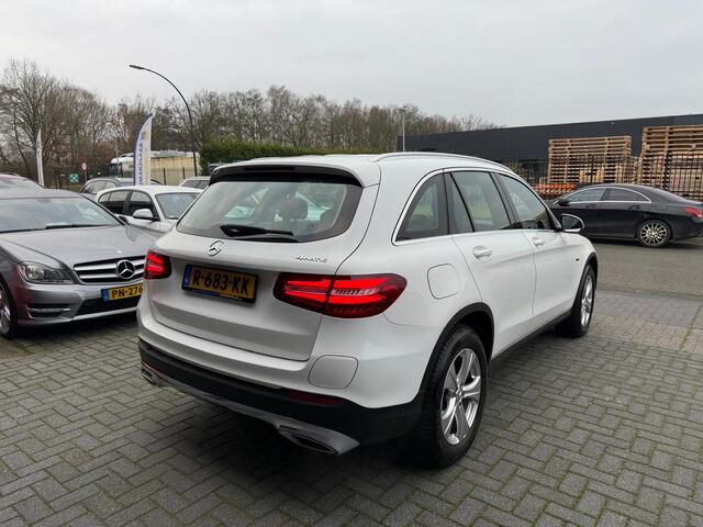 Mercedes-Benz GLC-KLASSE 350e 4MATIC Premium Plus | 12MND GARANTIE | PANODAK | LED | CARPLAY | CRUISE ADAPTIEF | TREKHAAK |
