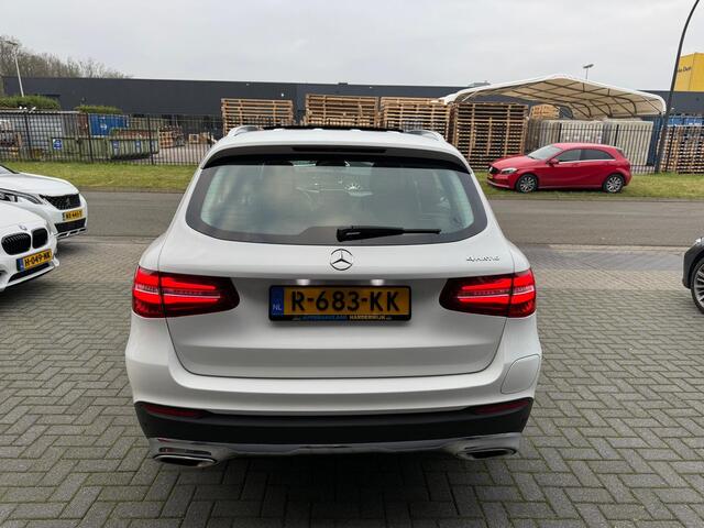 Mercedes-Benz GLC-KLASSE 350e 4MATIC Premium Plus | 12MND GARANTIE | PANODAK | LED | CARPLAY | CRUISE ADAPTIEF | TREKHAAK |