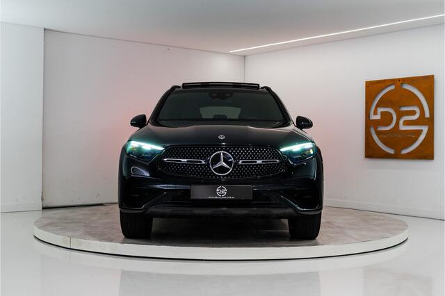 Mercedes-Benz GLC-KLASSE 300e 4MATIC AMG 313PK | Pano | Burmester | Sfeer | Trekhaak | Stoel&Stuurverw. | VOL! 12 MND Garantie