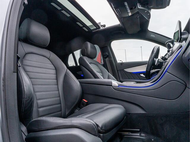 Mercedes-Benz GLC-KLASSE Coupé 300e 4MATIC Premium Plus PANO TREKHAAK 360 CAMERA NIGHT PAKKET TREEPLANKEN ELEK STOELEN