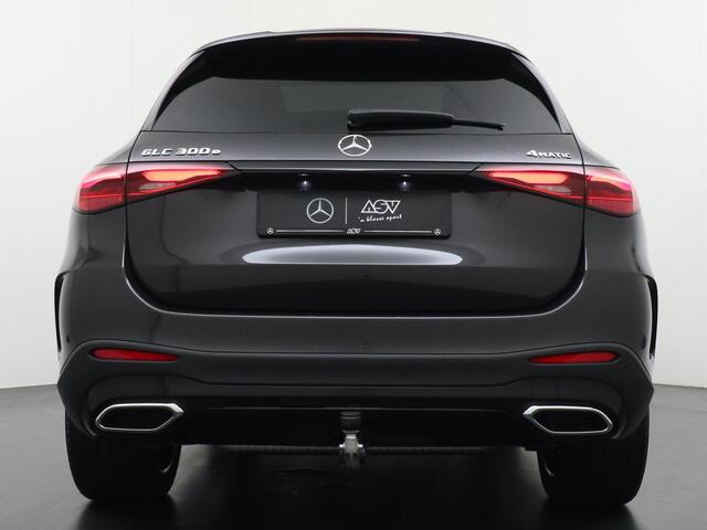 Mercedes-Benz GLC-KLASSE 300e 4MATIC Sport Edition | Memorystoelen | Panorama - Schuifdak | Niveaureling | Trekhaak Wegklapbaar | 360° Camera | Apple Carplay & Android Auto | Sfeerverlichting
