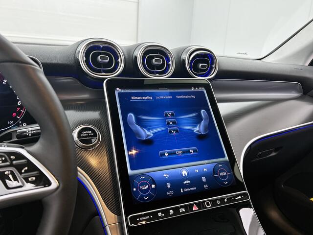 Mercedes-Benz GLC-KLASSE 300 e 4MATIC Plug-In Hybride Trekhaak | Ledkoplampen | Memory Voorstoelen | Achteruitrijcamera | Sfeerverlichting | Dodehoekassistent. Inclusief 24 maanden Mercedes-Benz Certified garantie voor Europa.