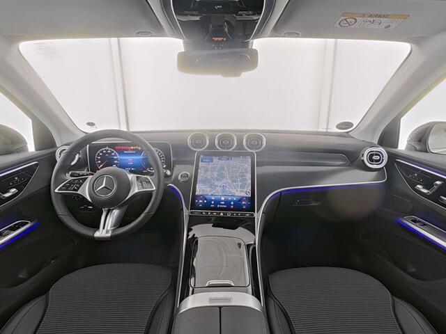 Mercedes-Benz GLC-KLASSE 300 e 4MATIC Plug-In Hybride Trekhaak | Ledkoplampen | Memory Voorstoelen | Stoel en Stuurwarming | Achteruitrijcamera. Inclusief 24 maanden MB Certified garantie voor Europa.